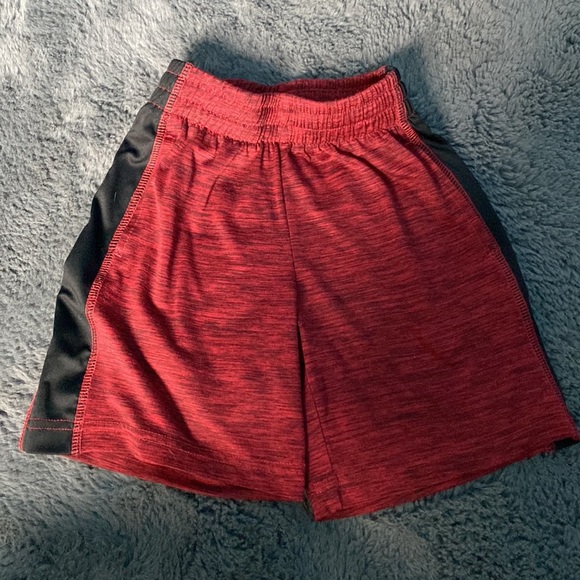 Lot of 4/5 athletic shorts - Picture 6 of 7